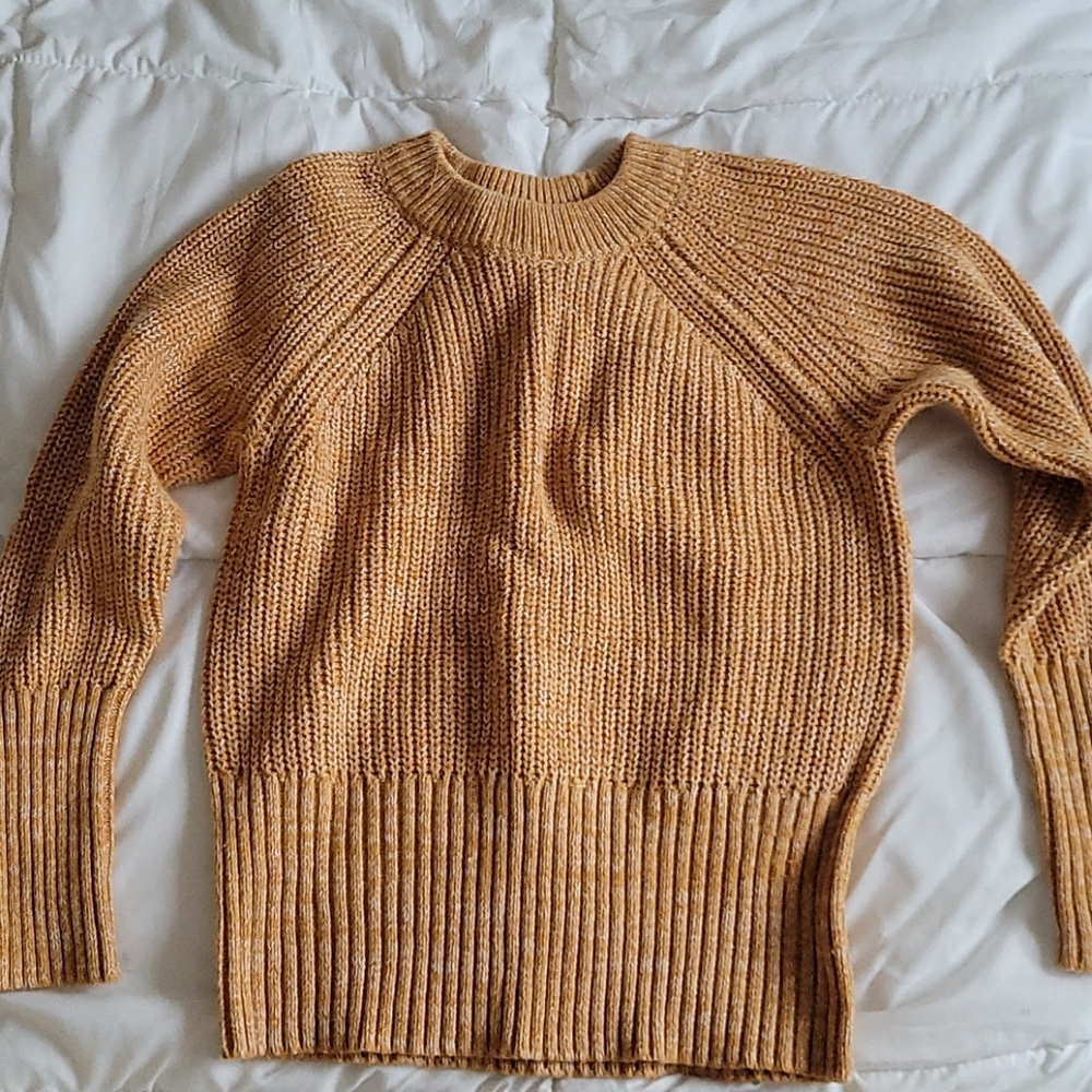 {Universal Thread} sweater